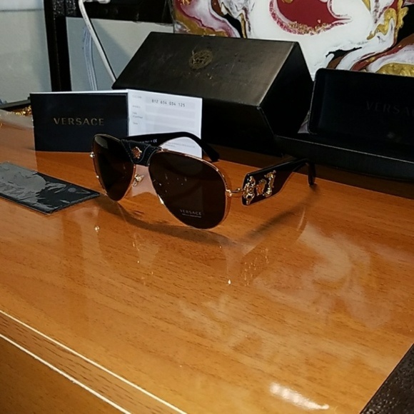 NWT Authentic Versace Gold Pilot Aviators - Picture 2 of 8